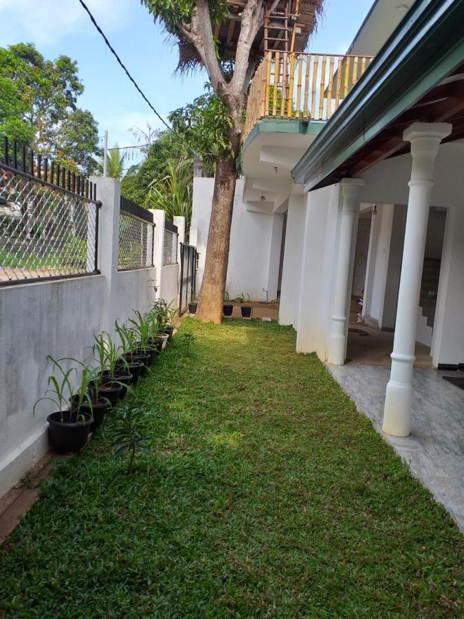 Mangohut Joy Apartment Anuradhapura Exterior photo
